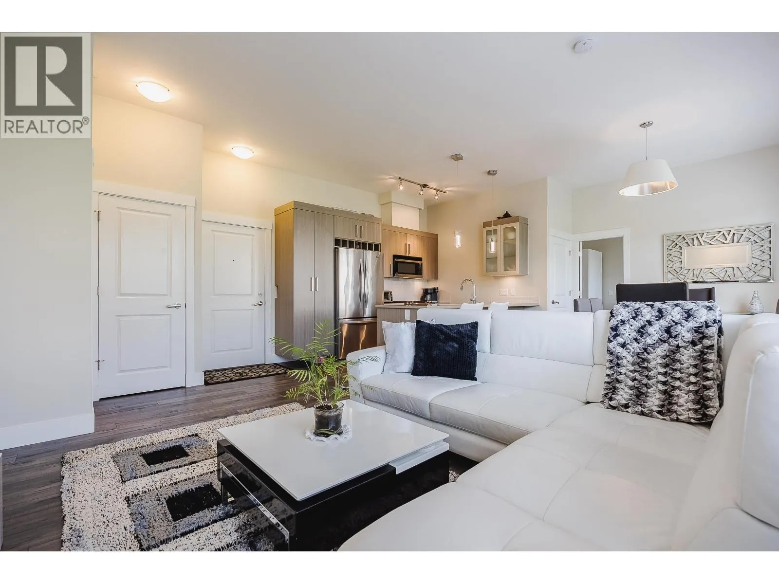 409 22327 RIVER ROAD