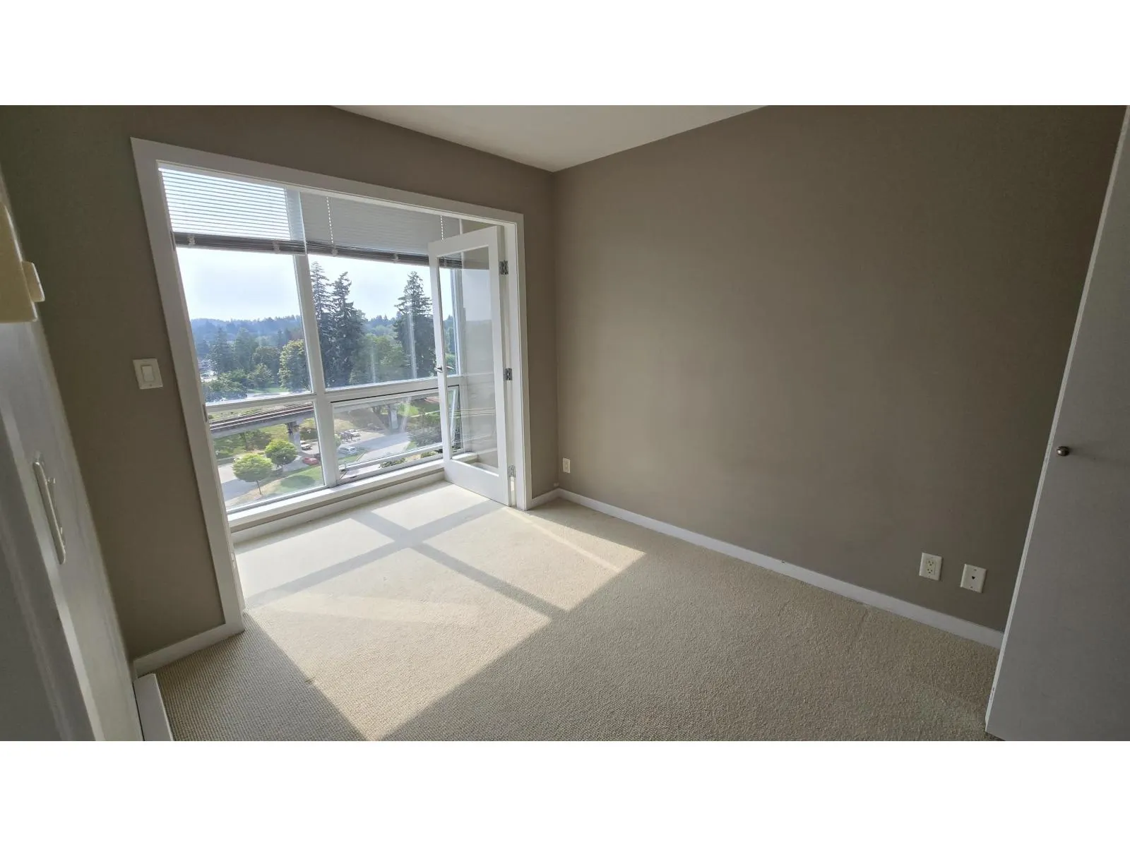 1110 13618 100 AVENUE