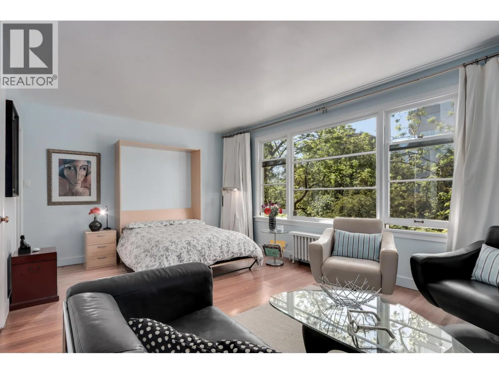 303 1565 BURNABY STREET