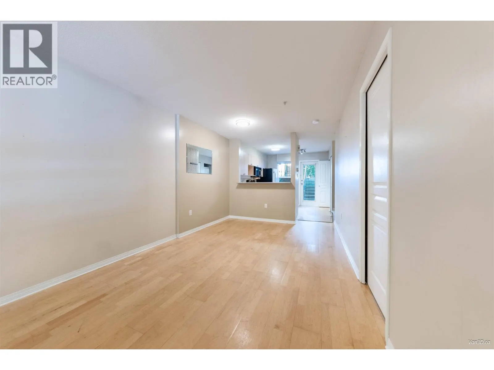 229 E 11TH AVENUE