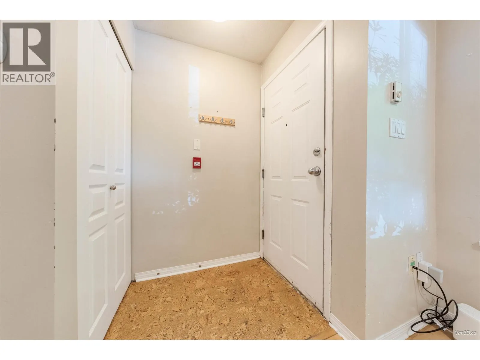 229 E 11TH AVENUE
