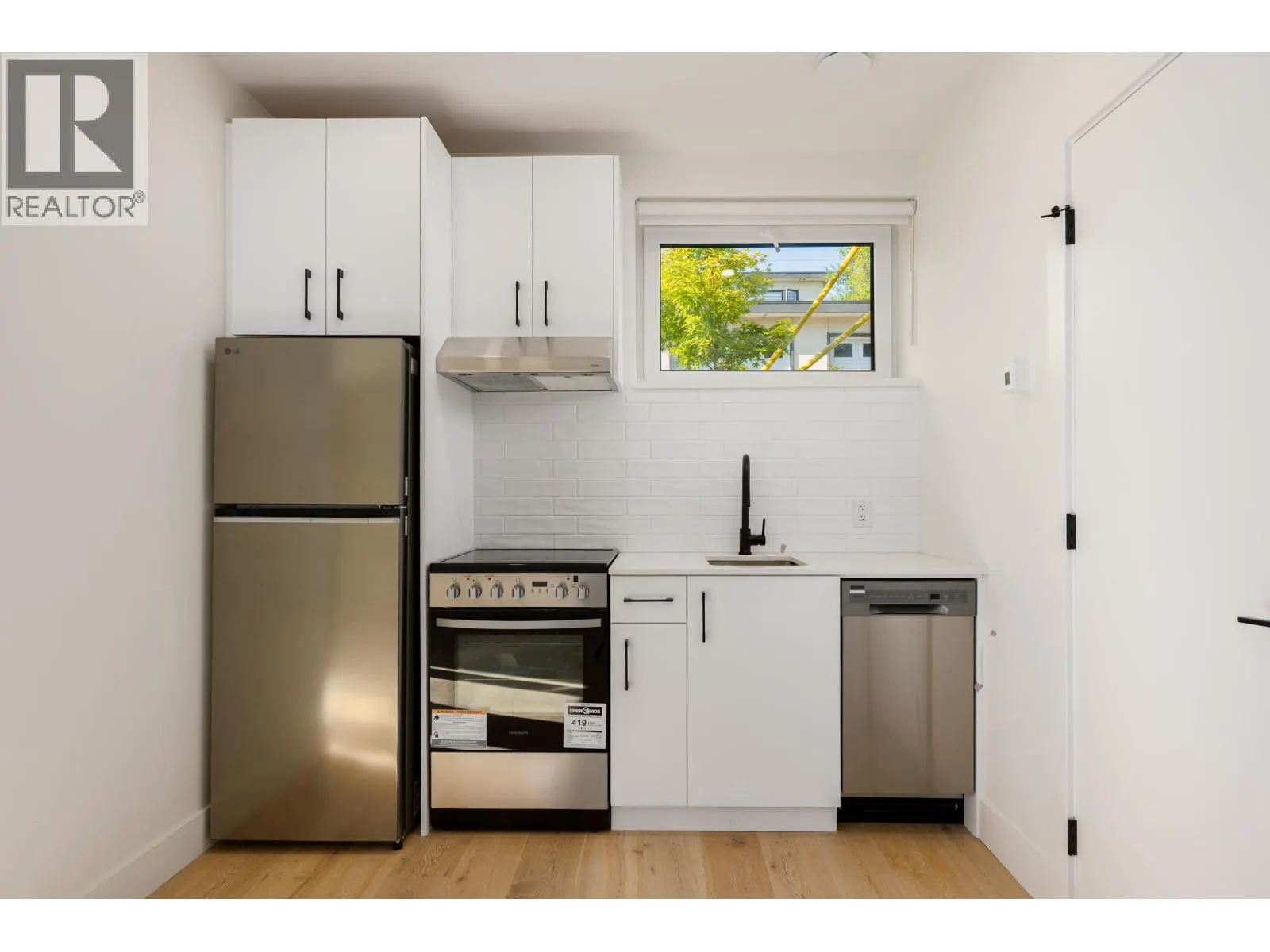 TH6 610 E 3RD STREET