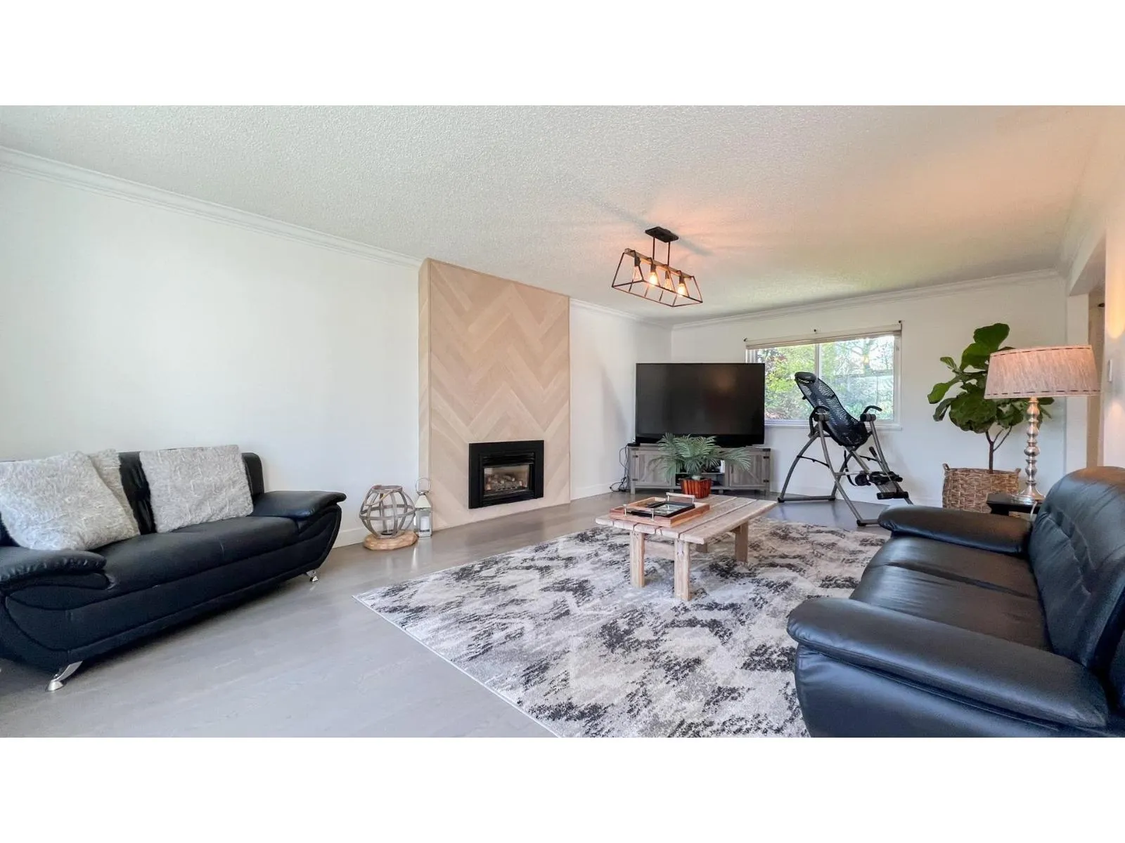 15910 100A AVENUE