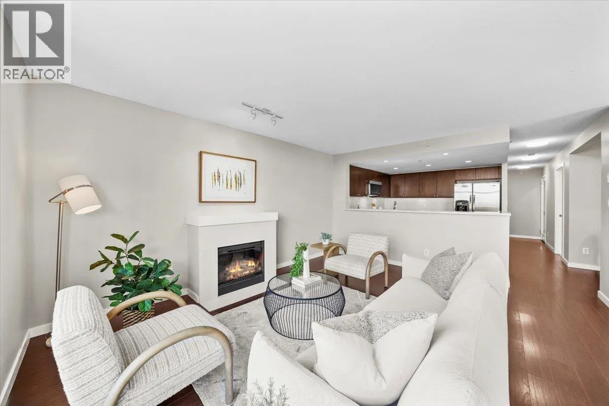 602 8120 LANSDOWNE ROAD