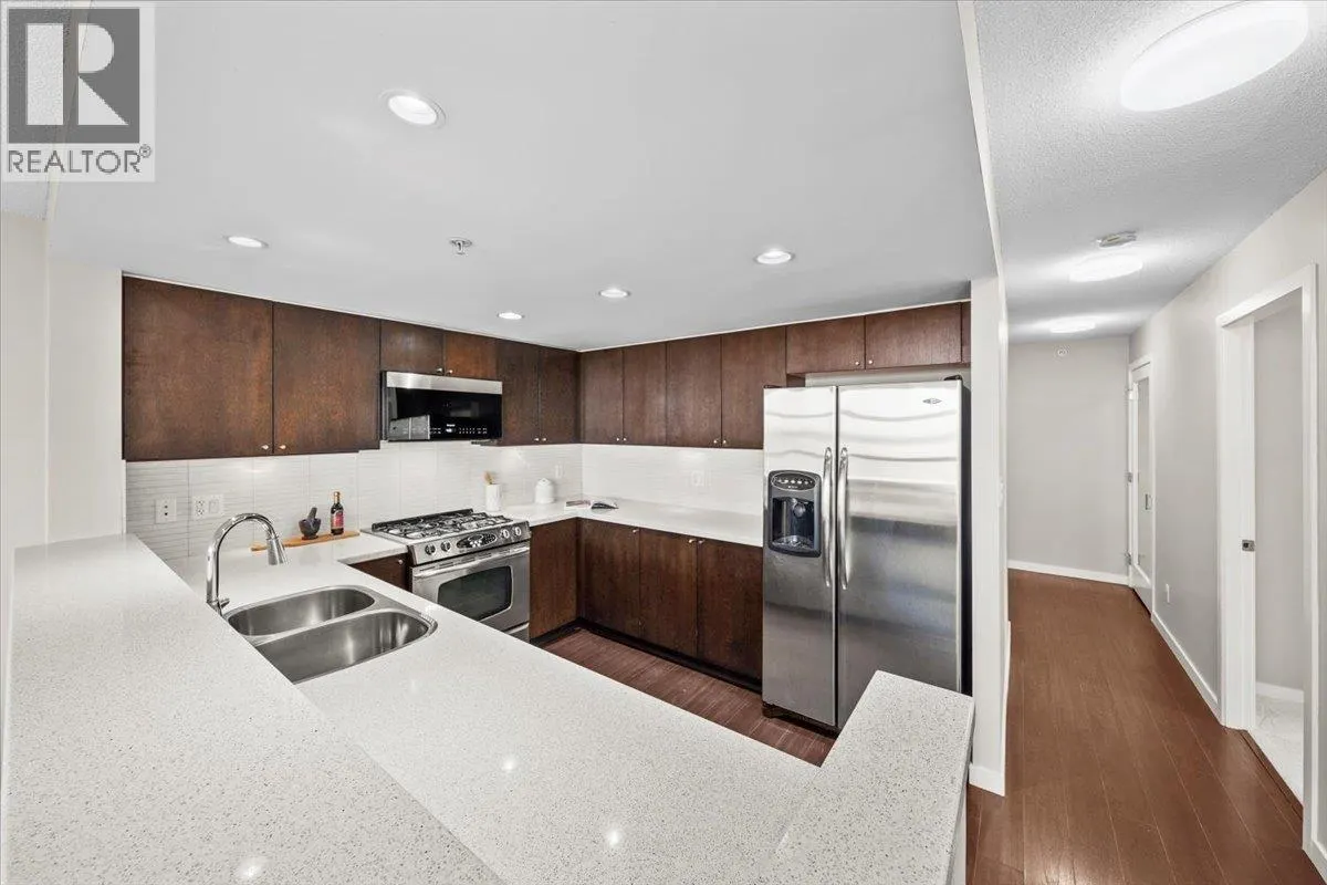 602 8120 LANSDOWNE ROAD
