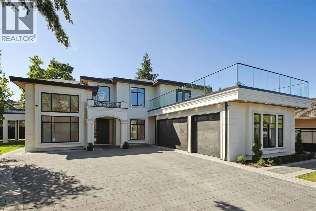 9371 PINEWELL CRESCENT