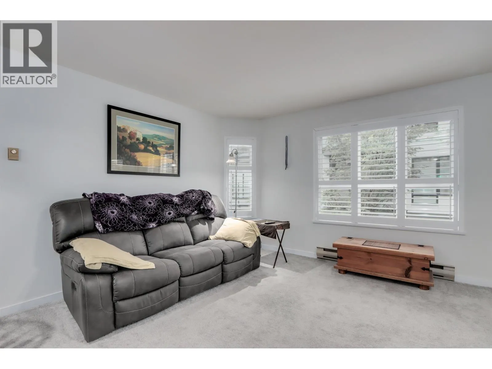 205 1535 CHESTERFIELD AVENUE