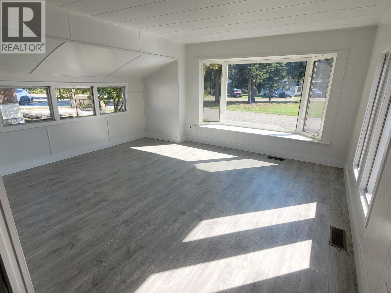 7 8474 BUNCE ROAD