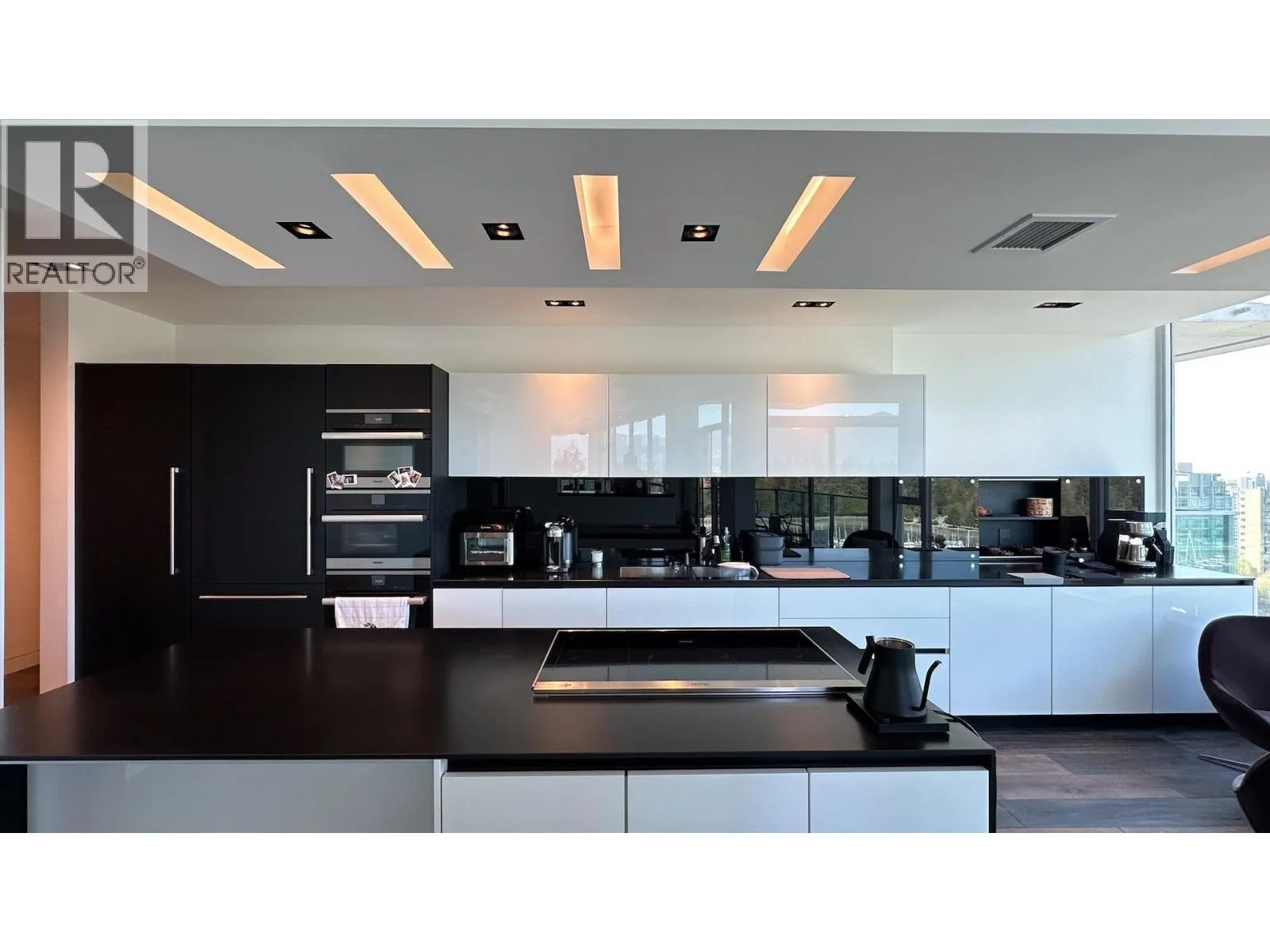 PH4 1777 BAYSHORE DR