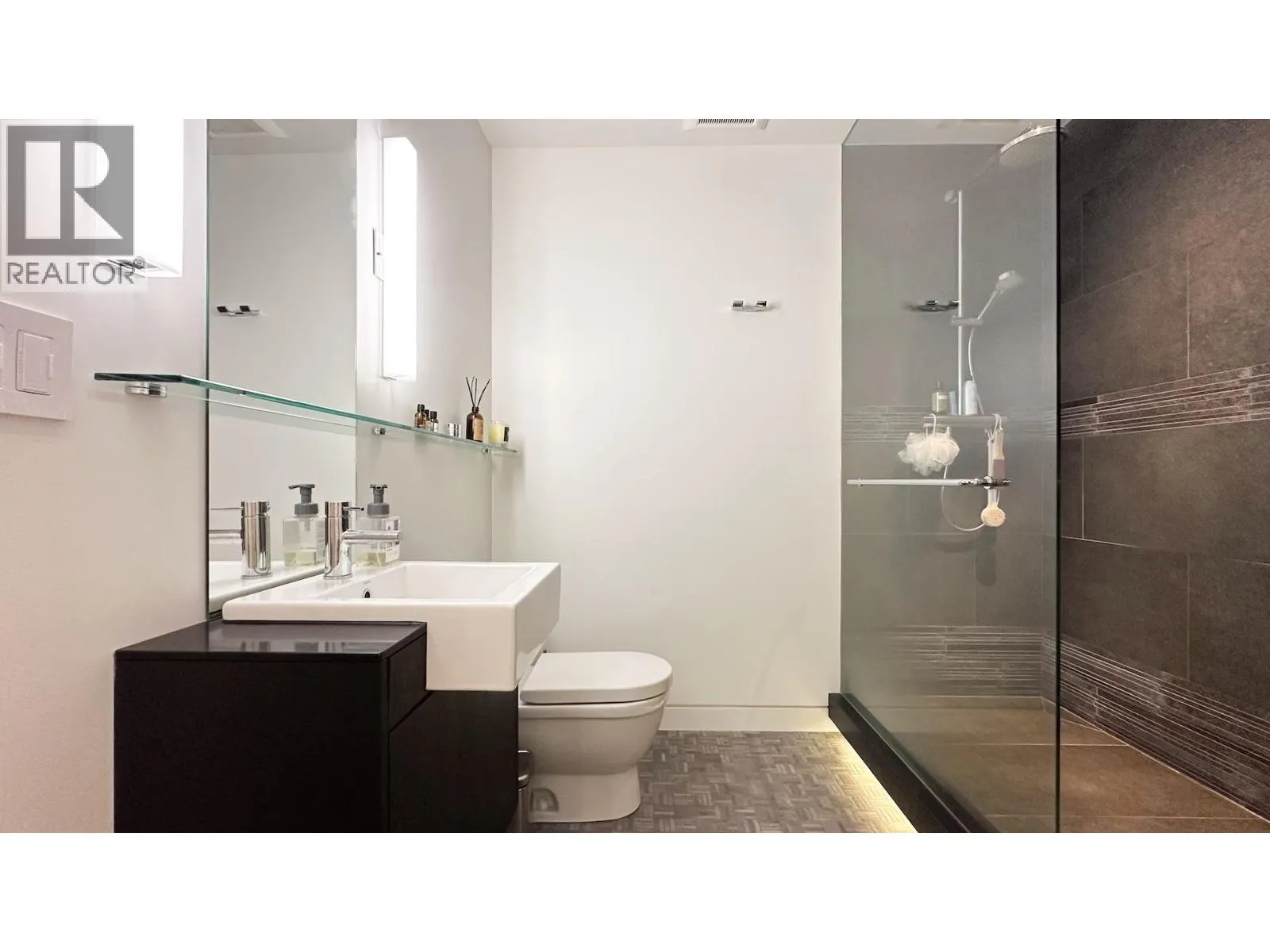 PH4 1777 BAYSHORE DR
