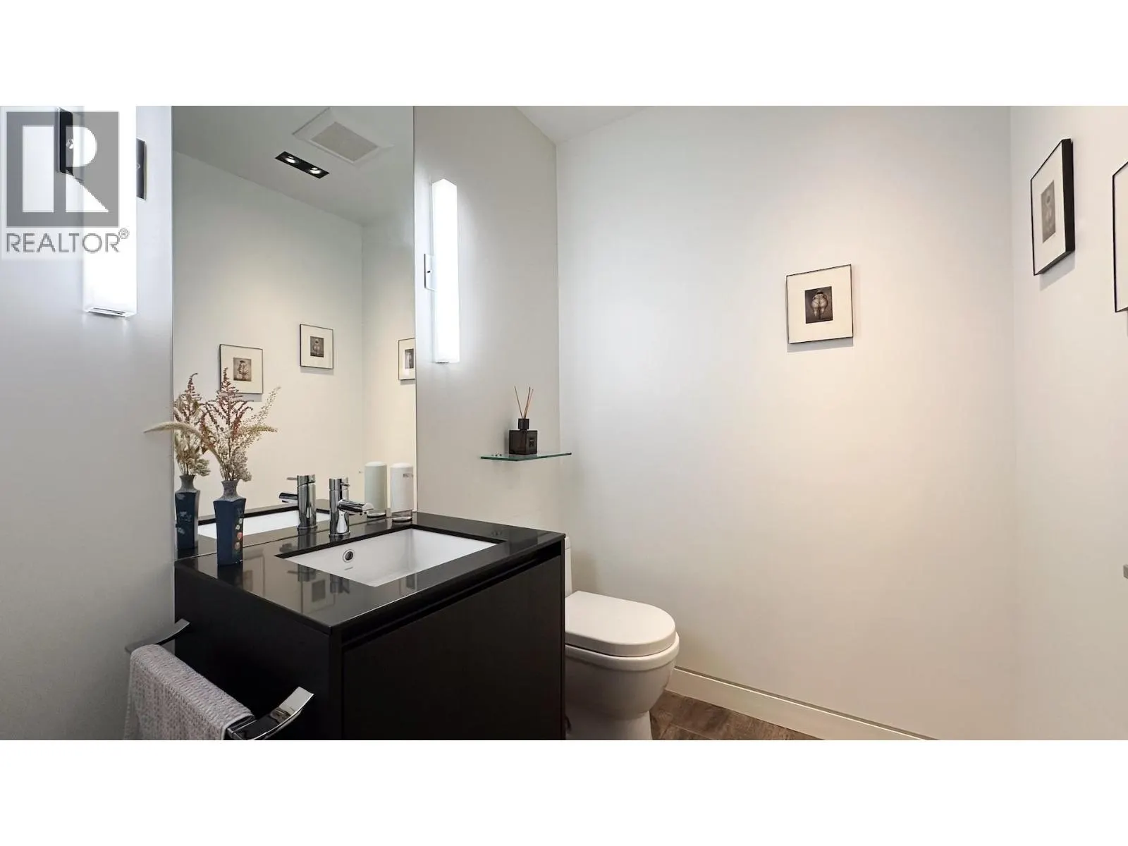 PH4 1777 BAYSHORE DR