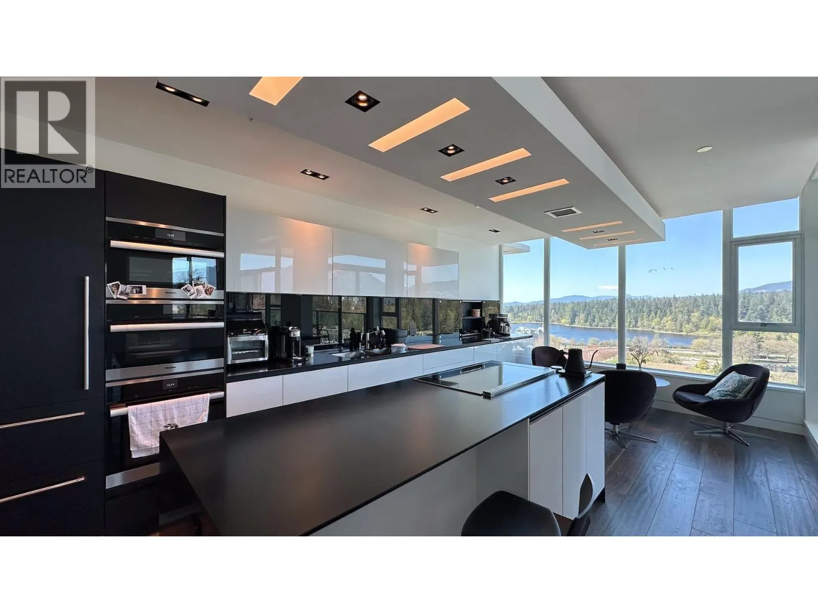 PH4 1777 BAYSHORE DR