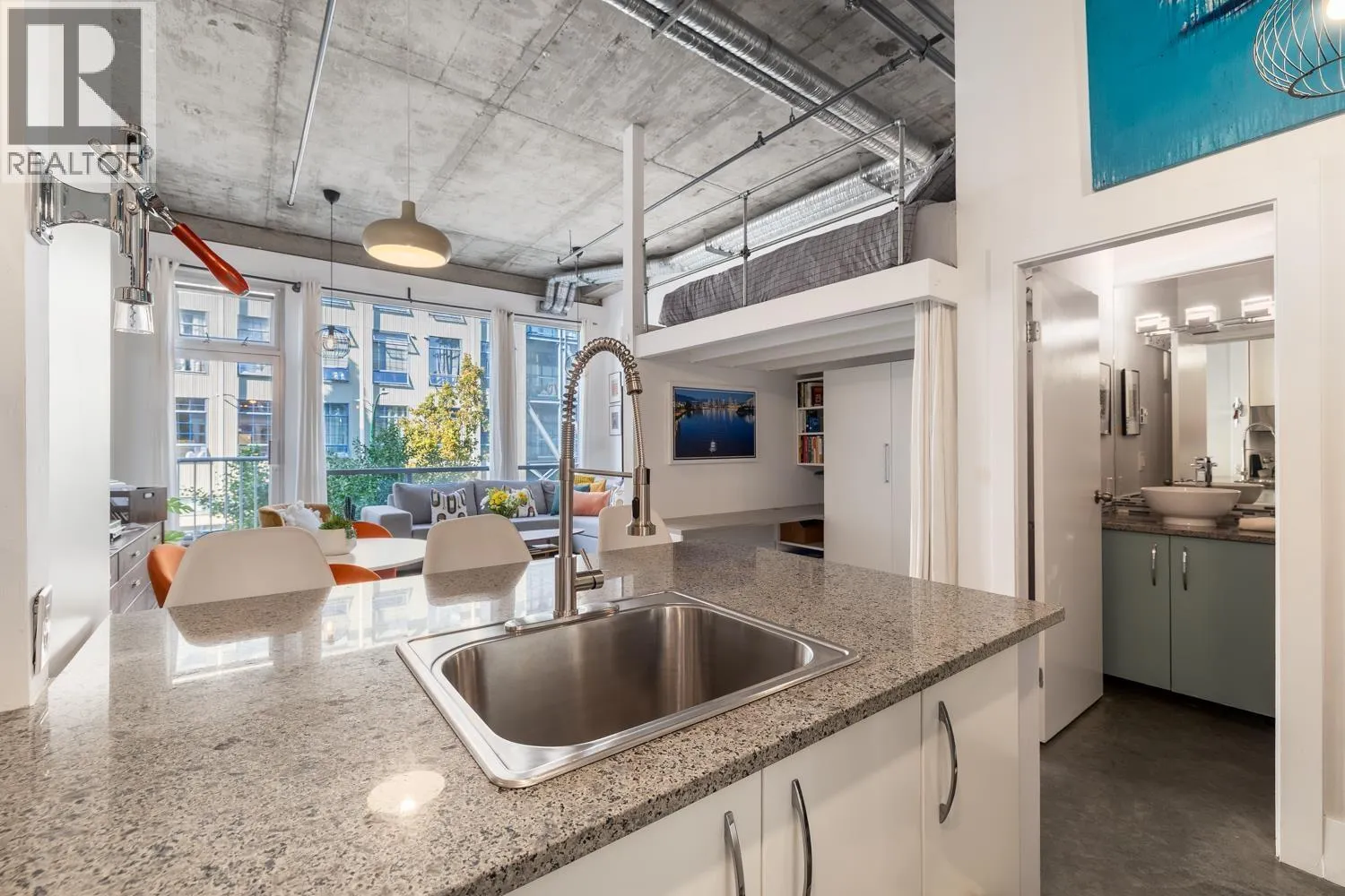 204 228 E 4 AVENUE