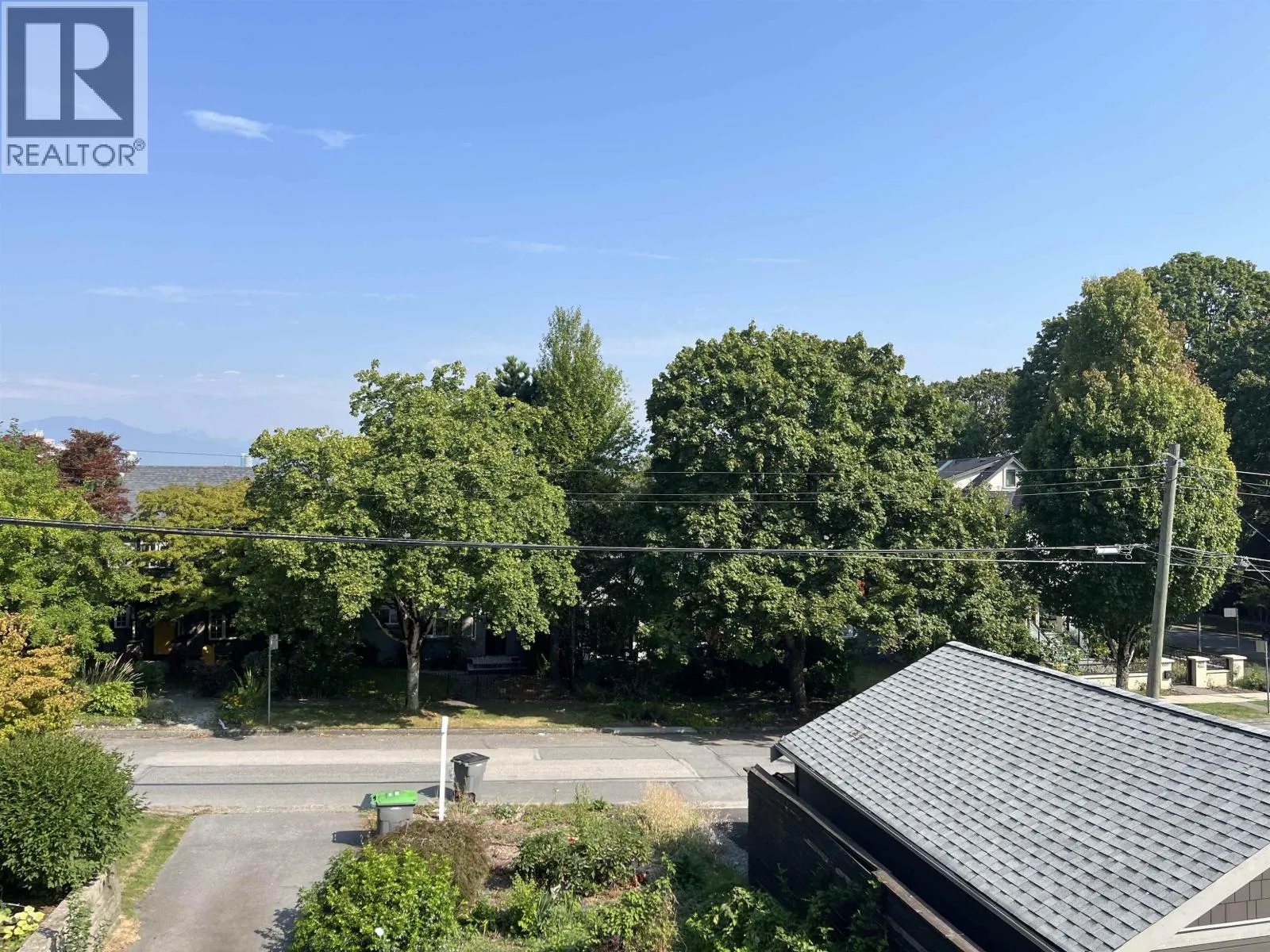 637 W 24TH AVENUE