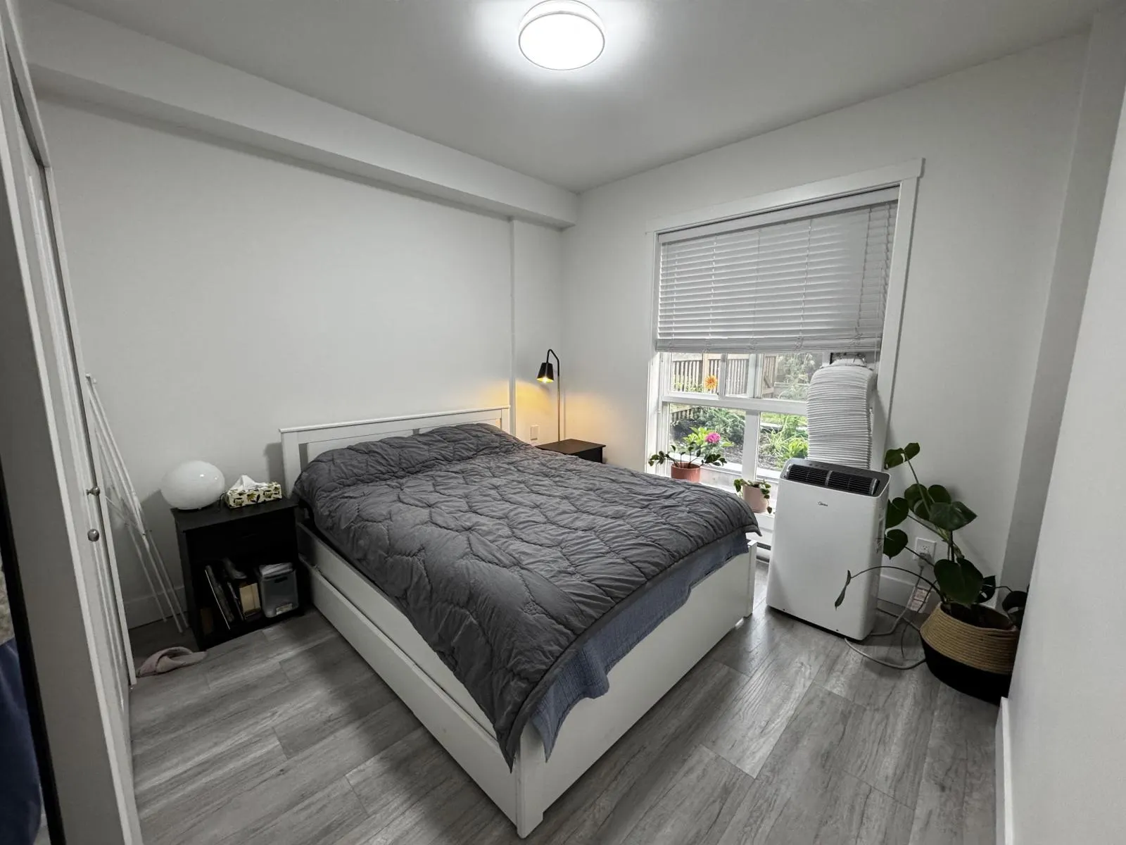 B104 9689 140 STREET