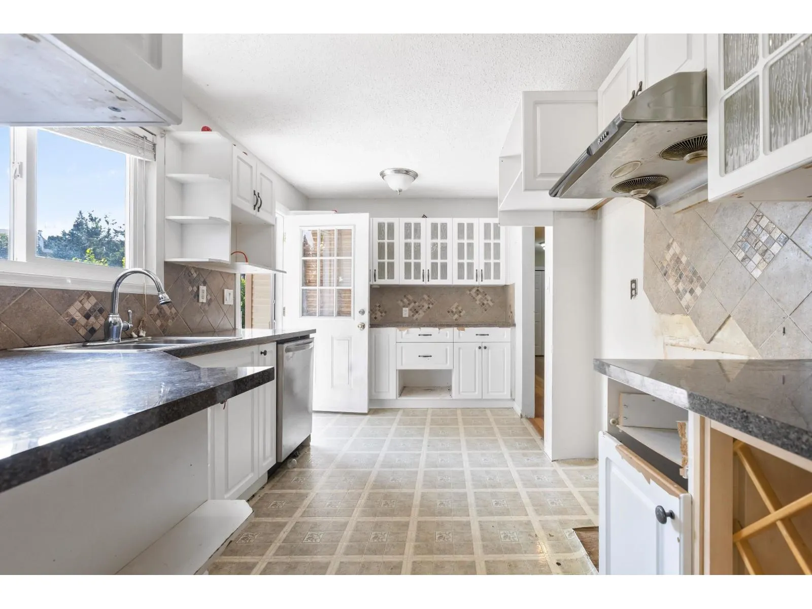 8074 WAXBERRY CRESCENT
