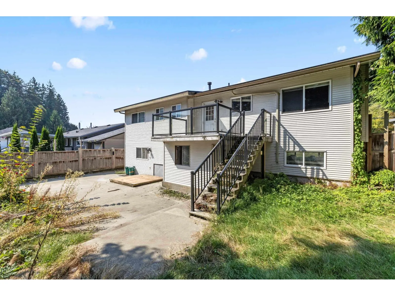 8074 WAXBERRY CRESCENT