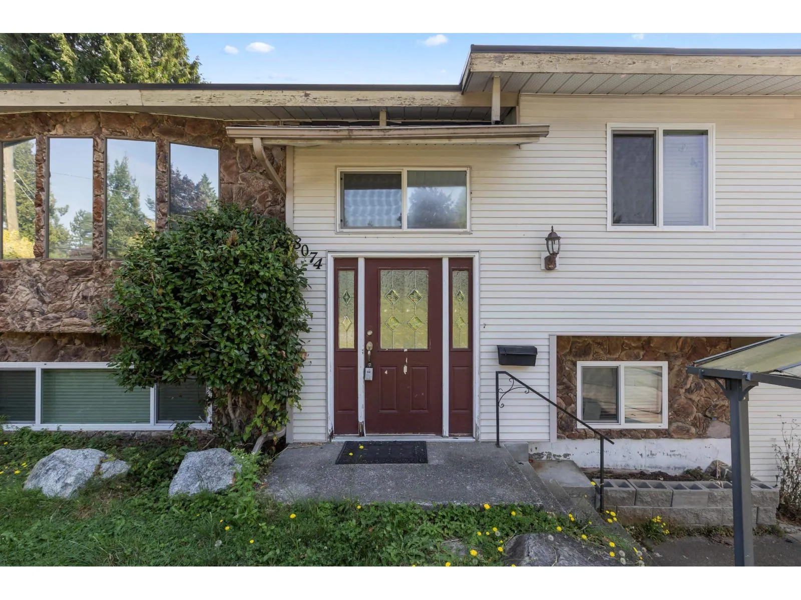 8074 WAXBERRY CRESCENT