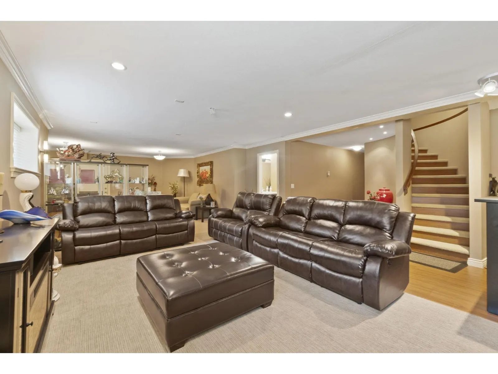 16308 91A AVENUE