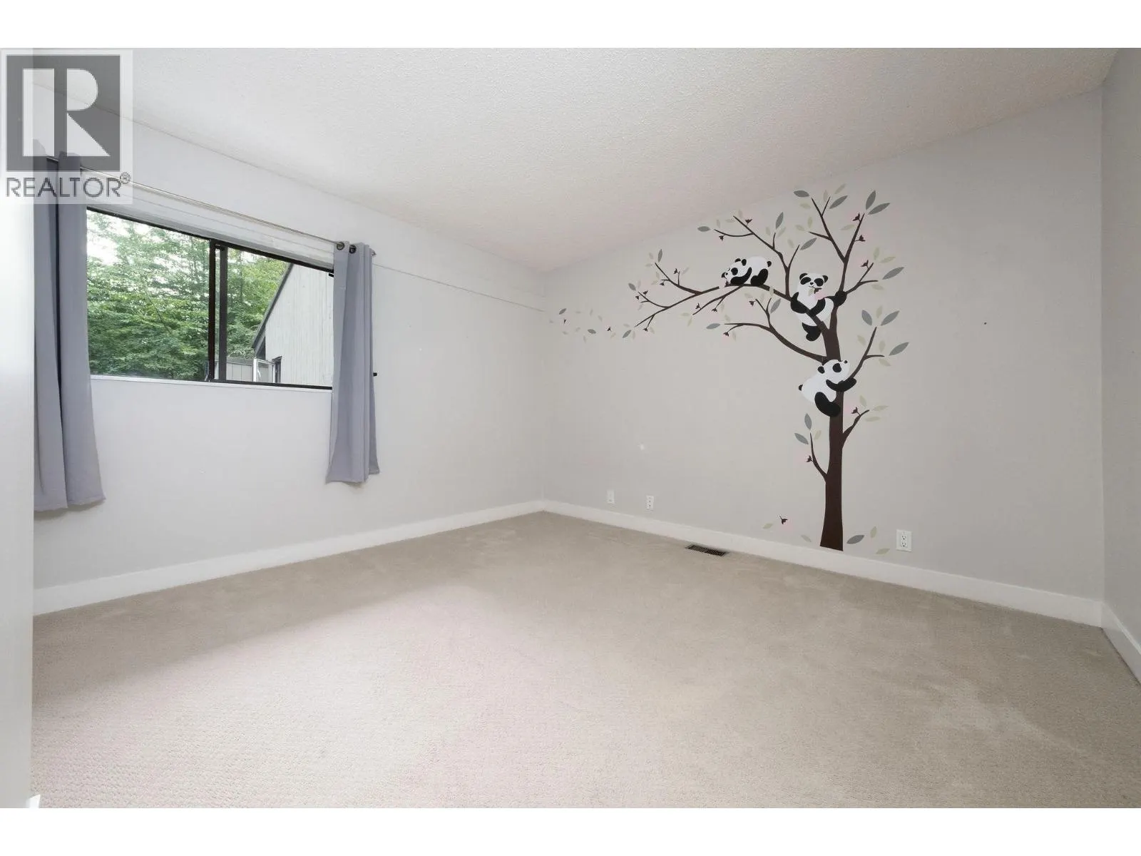 2889 CAPILANO ROAD