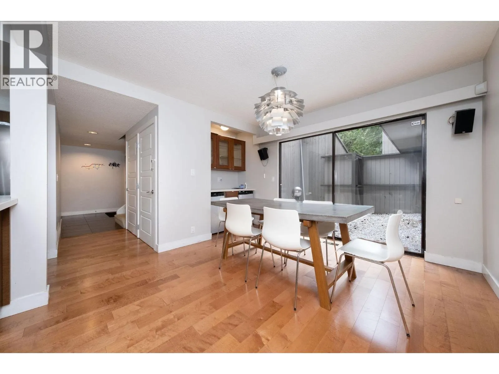2889 CAPILANO ROAD