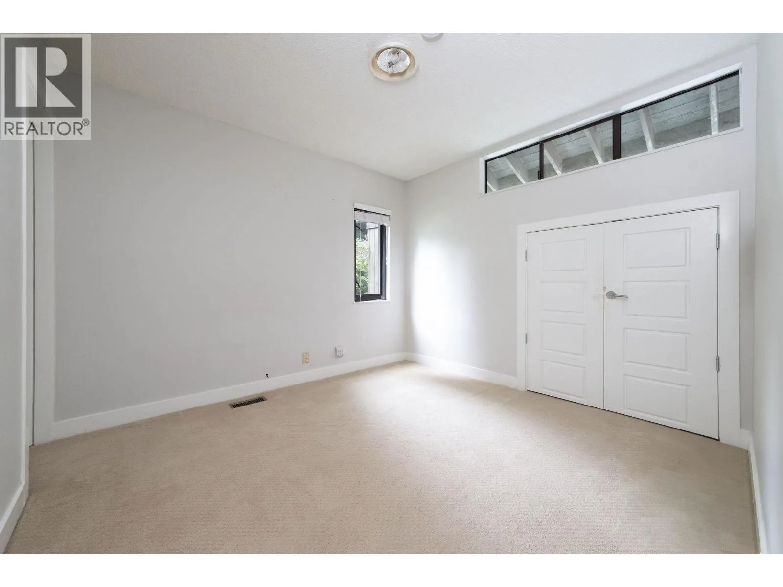 2889 CAPILANO ROAD