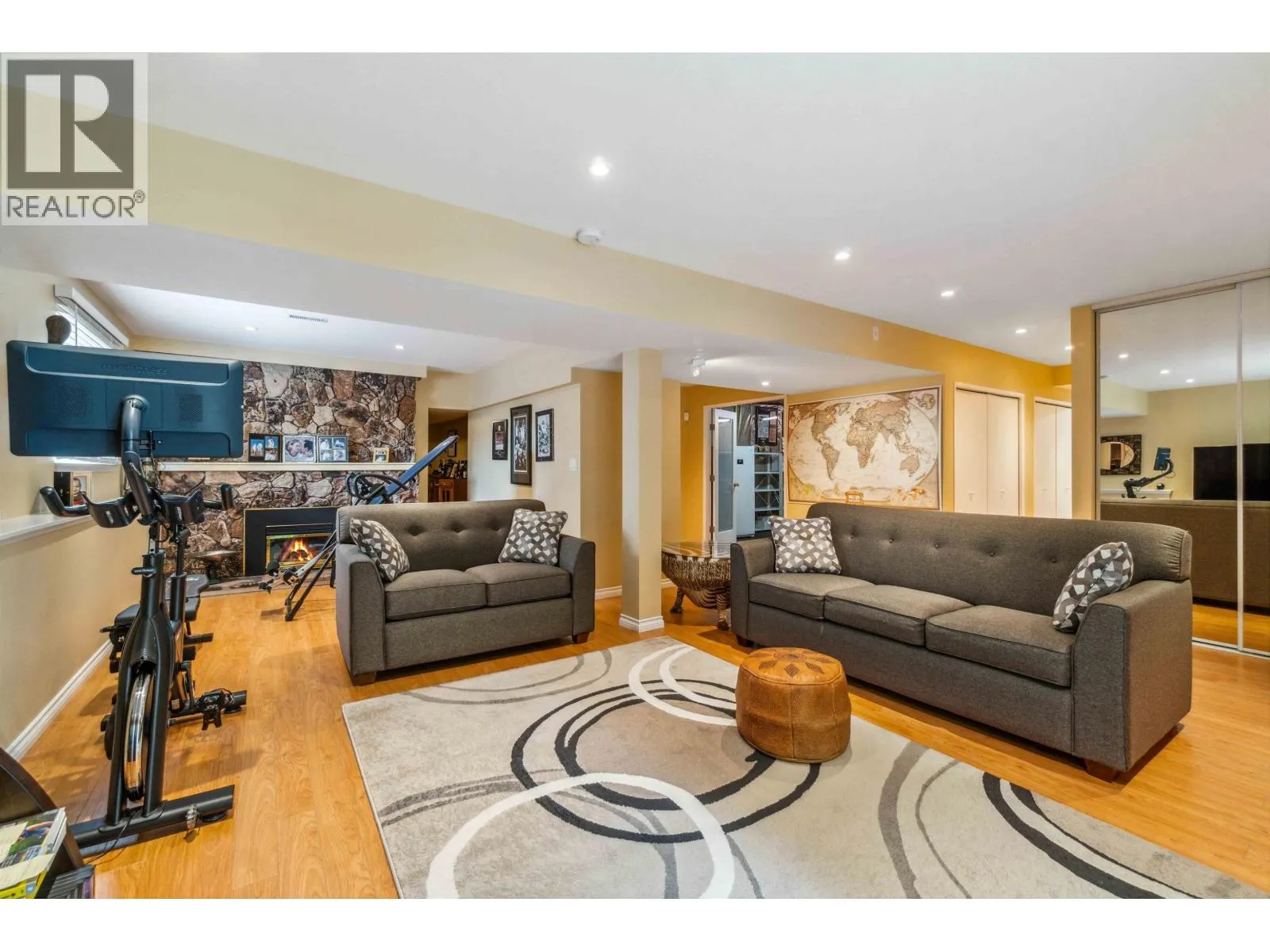 2761 PILOT DRIVE