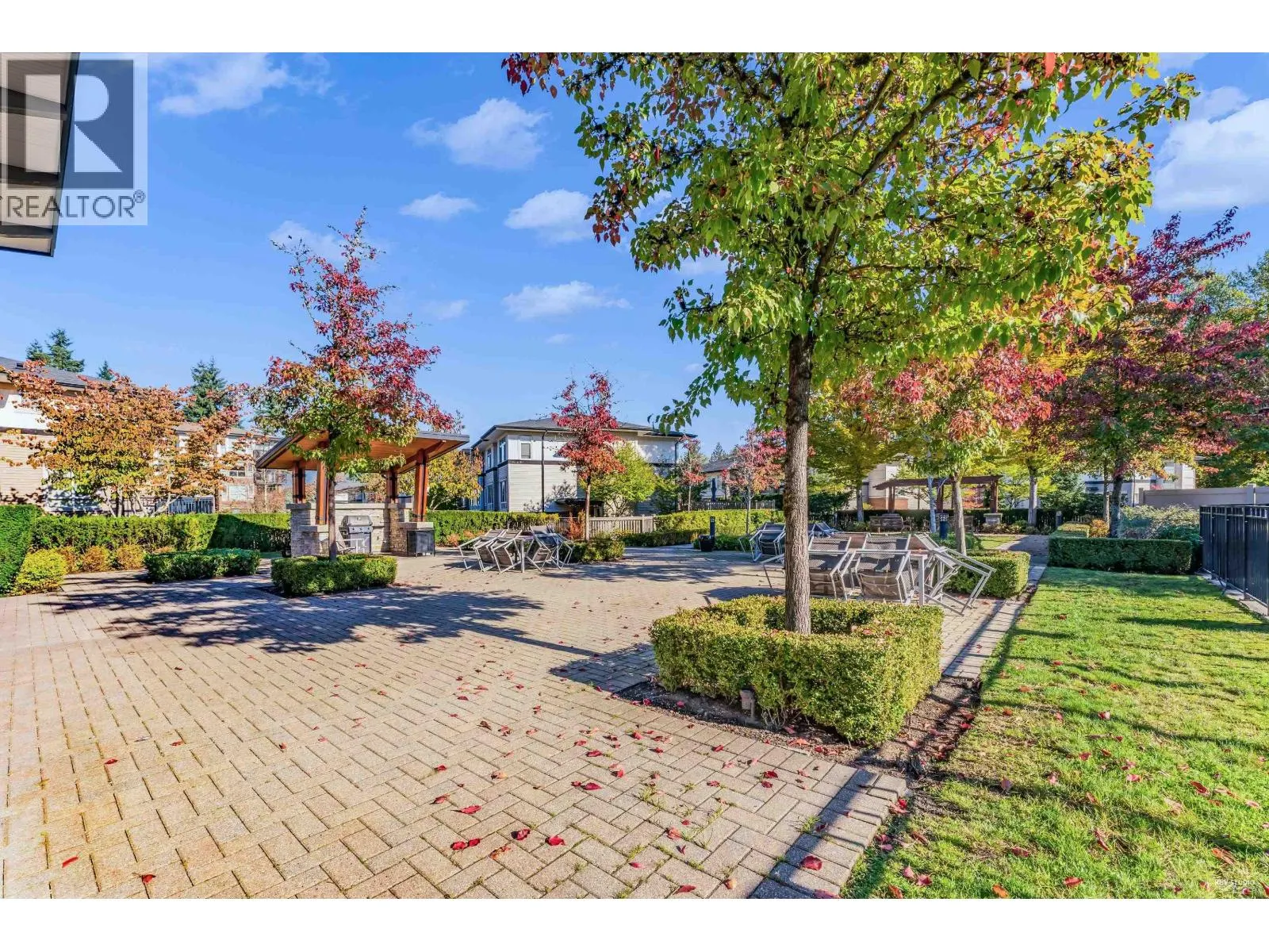 709 3093 WINDSOR GATE