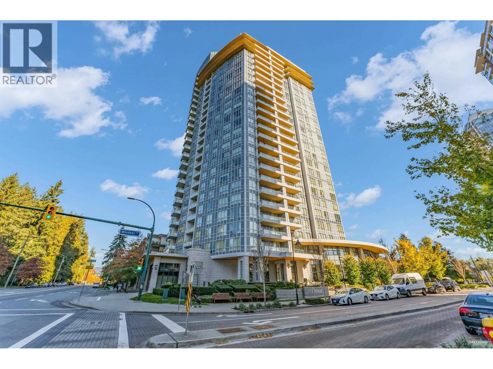 709 3093 WINDSOR GATE