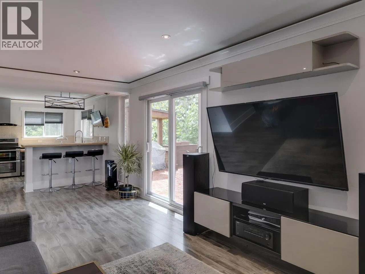 26521 LOUGHEED HIGHWAY