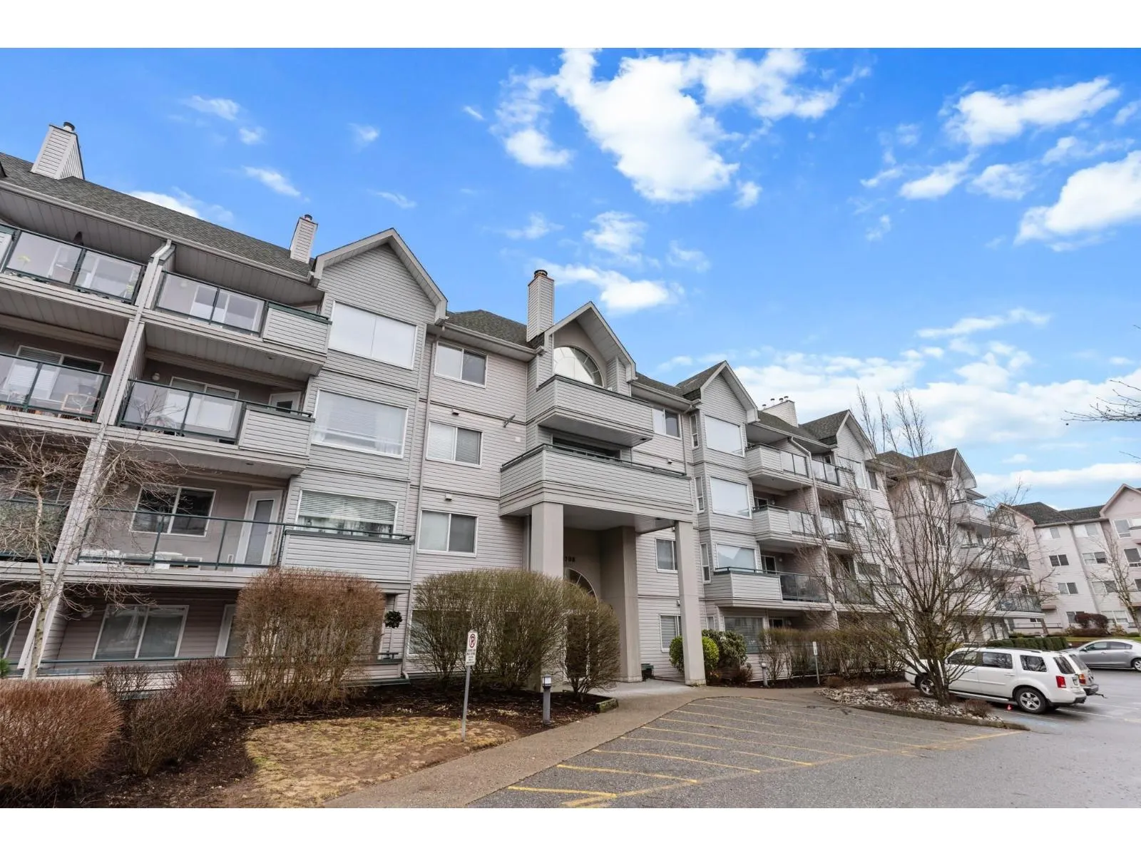 211 33708 KING ROAD