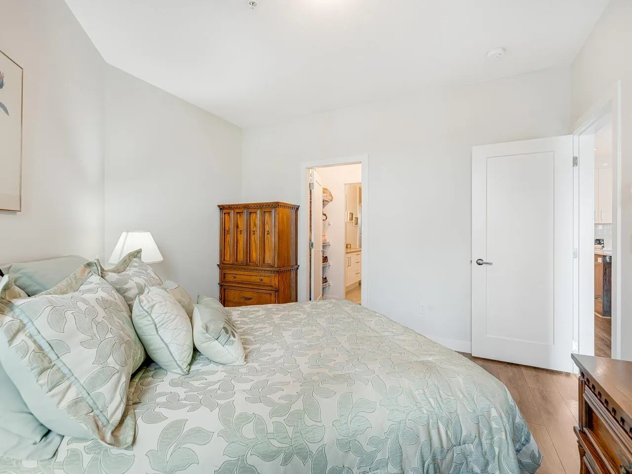 513 20829 77A AVENUE