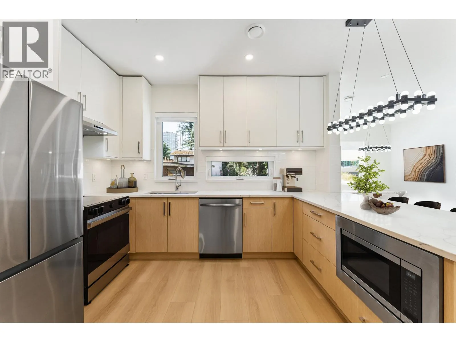 844 ST. DENIS AVENUE