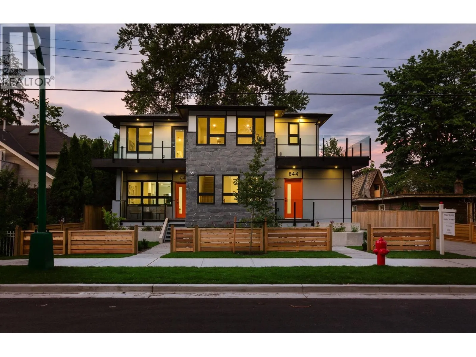 844 ST. DENIS AVENUE