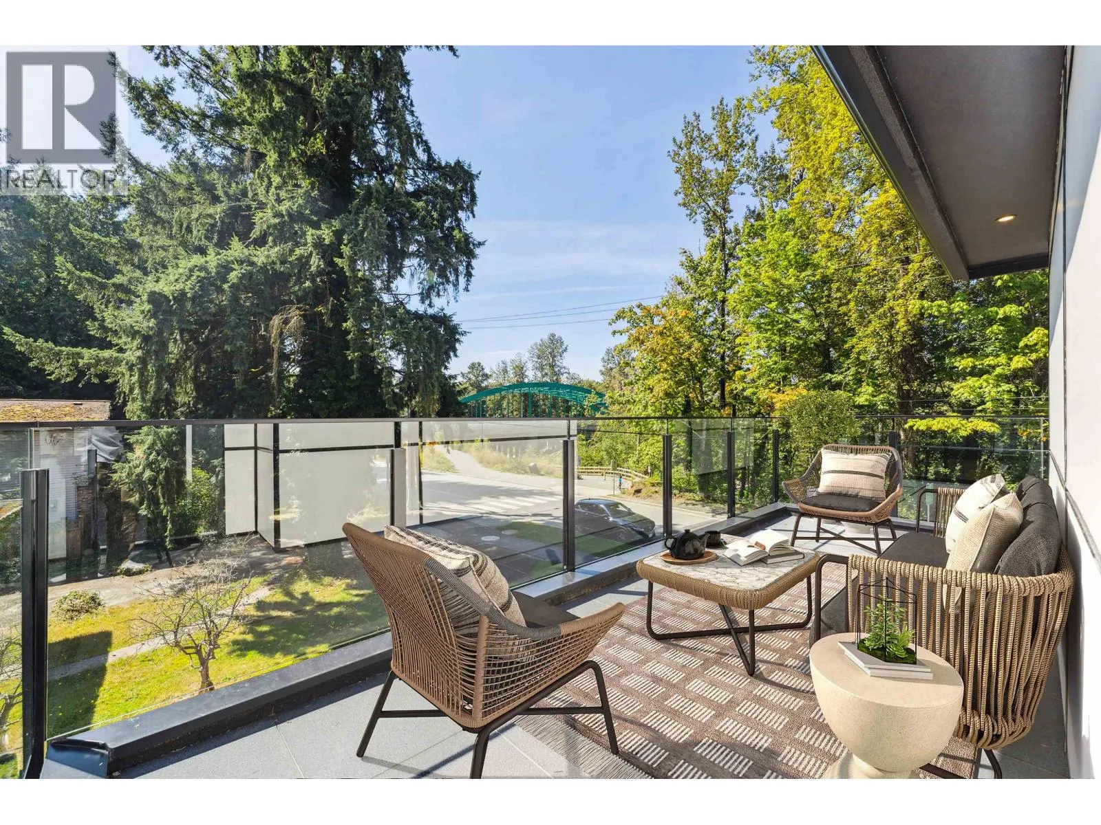 844 ST. DENIS AVENUE
