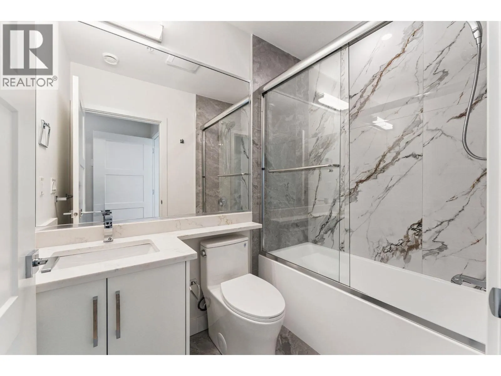 844 ST. DENIS AVENUE