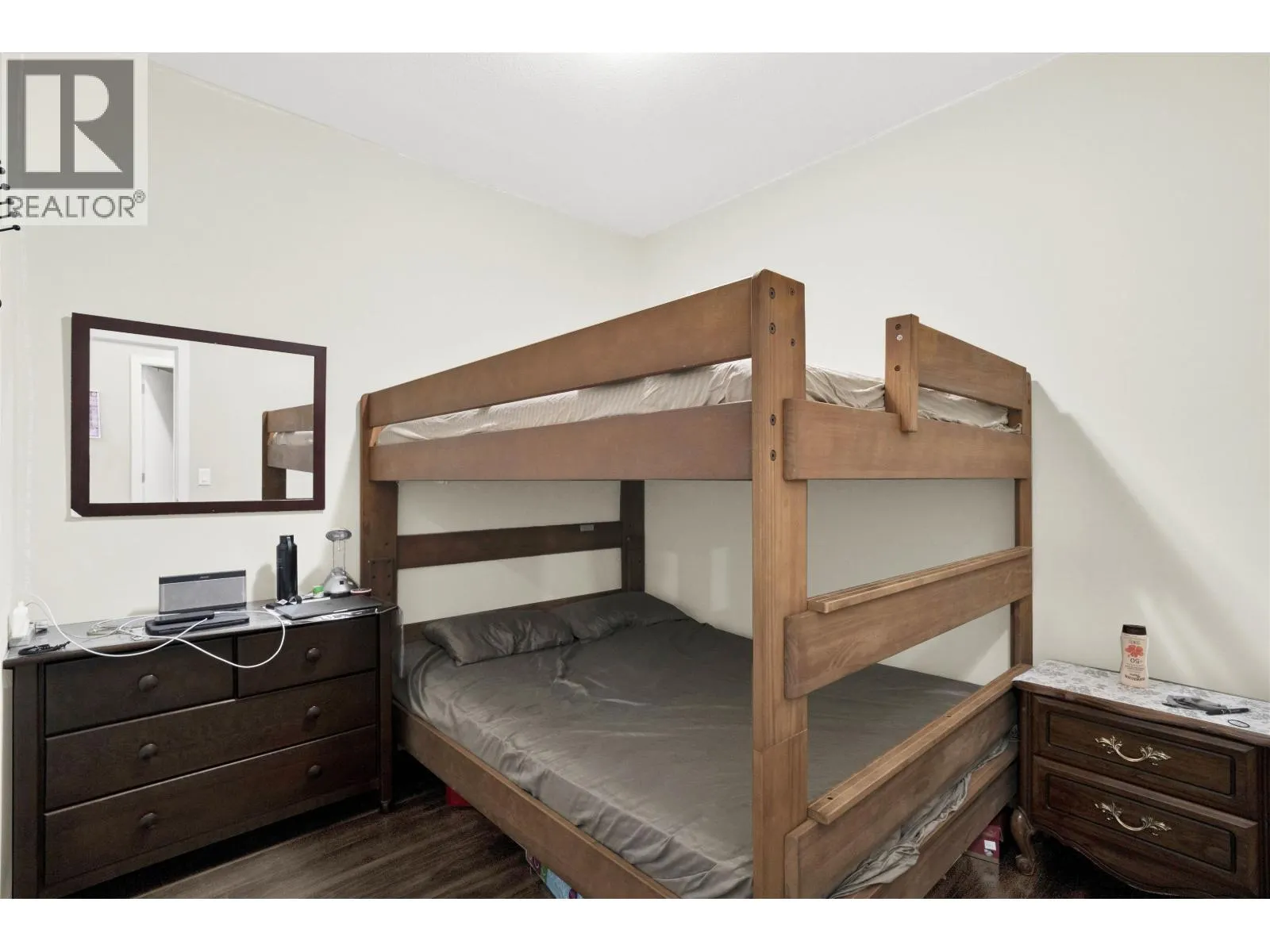 212 222 12040 STREET
