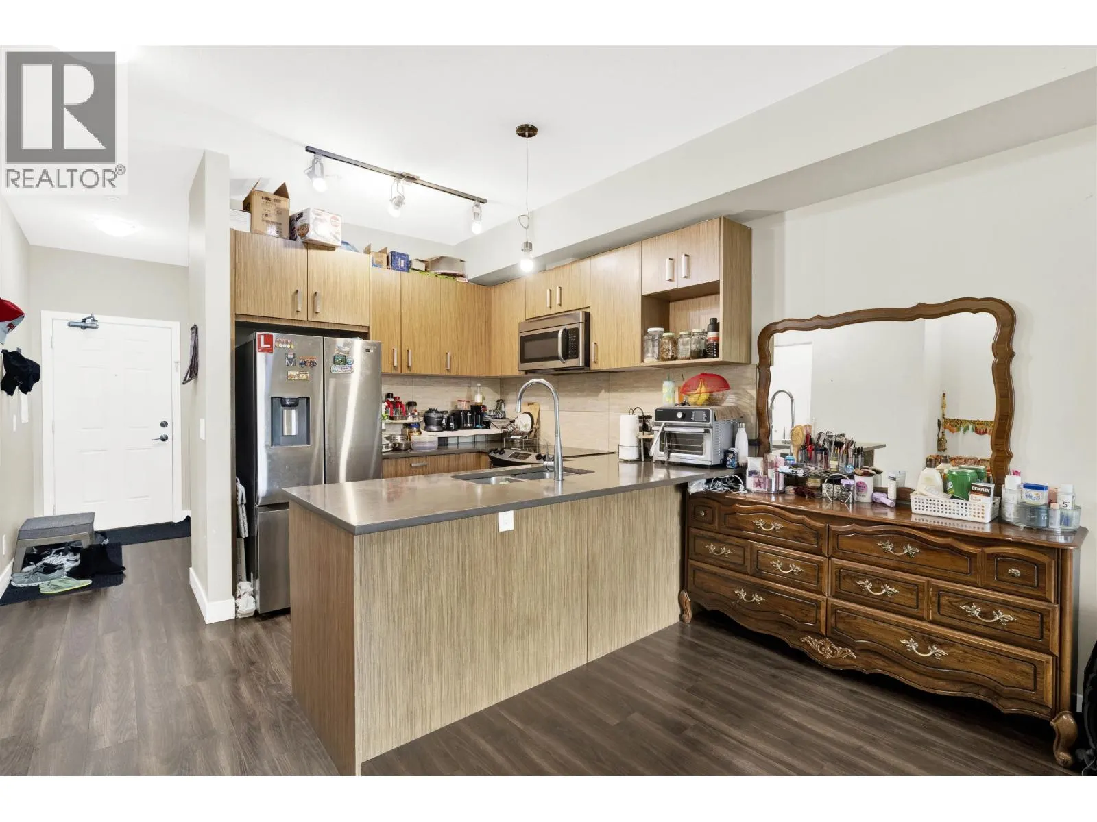 212 222 12040 STREET