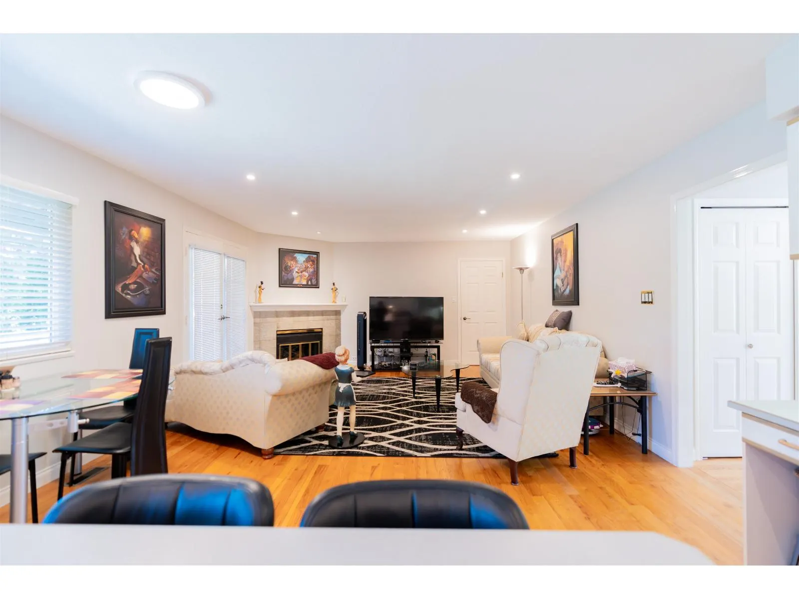 107 6109 W BOUNDARY DRIVE