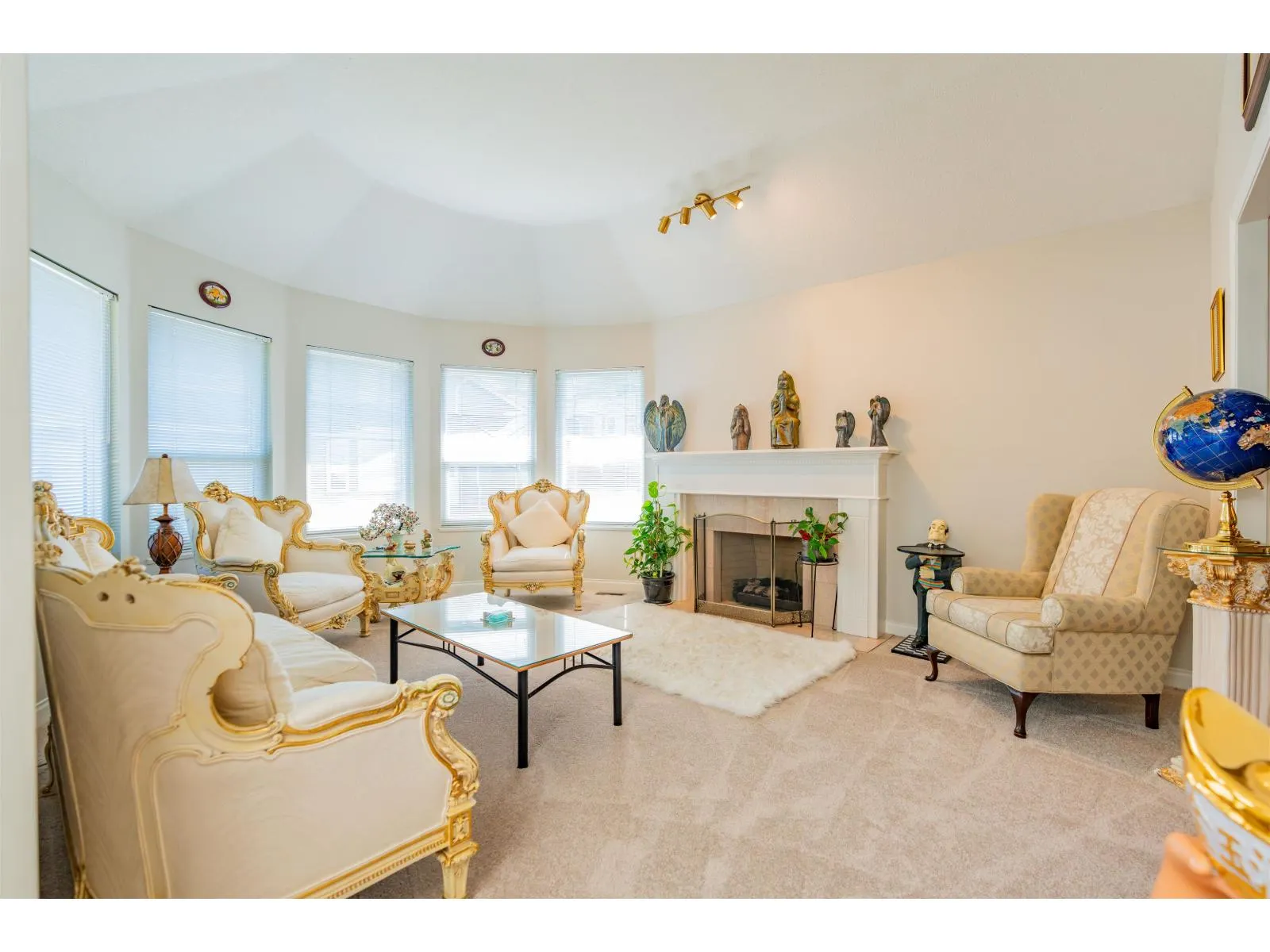 107 6109 W BOUNDARY DRIVE