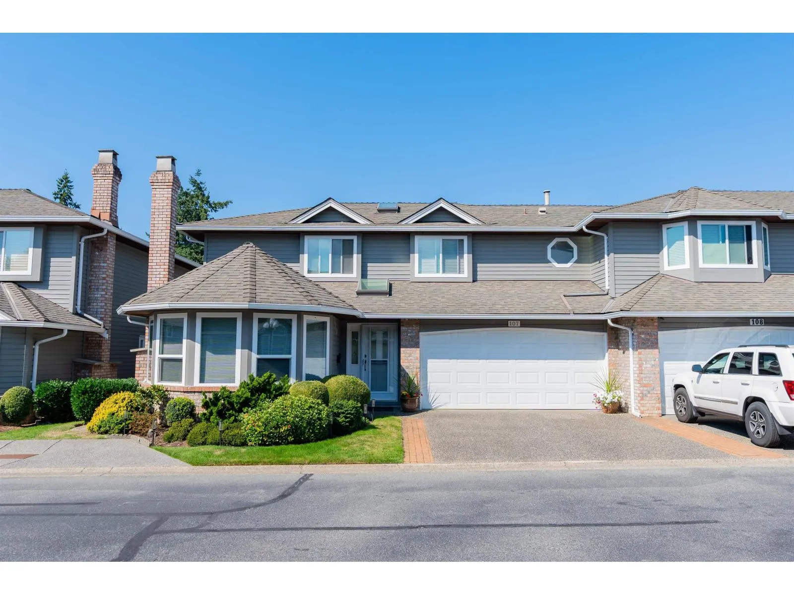 107 6109 W BOUNDARY DRIVE