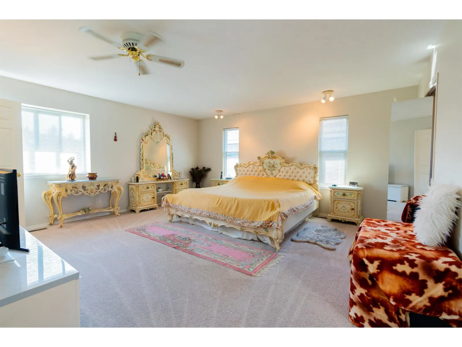 107 6109 W BOUNDARY DRIVE