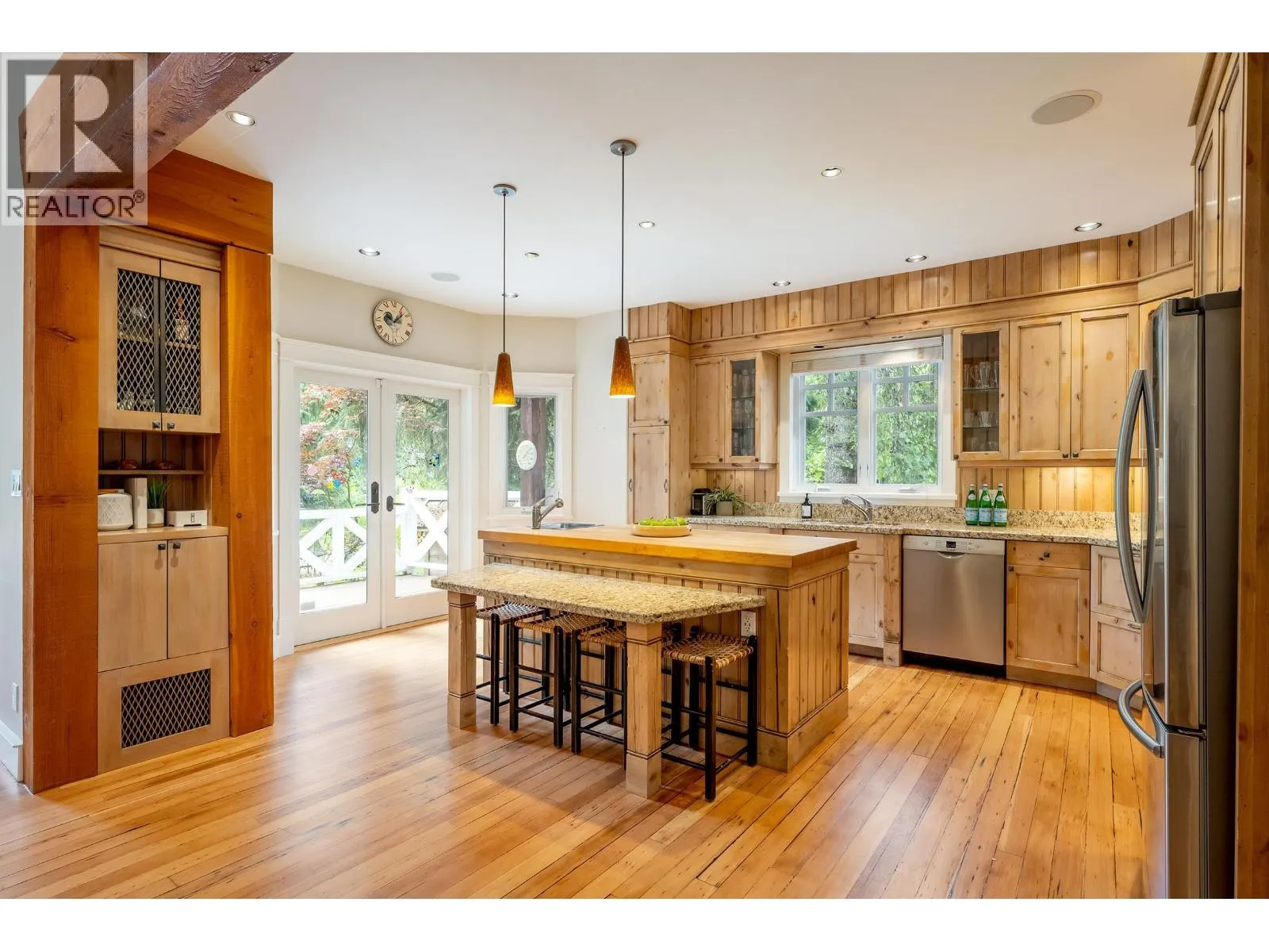 7313 FITZSIMMONS ROAD SOUTH