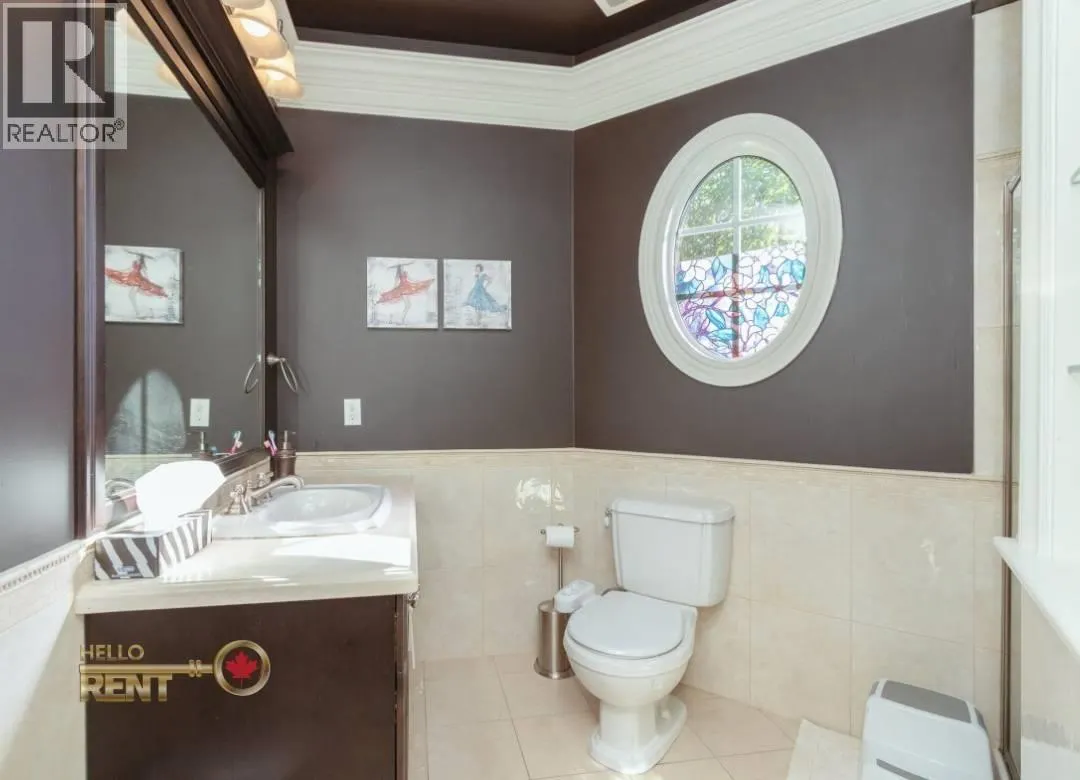 3440 WELLINGTON CRESCENT