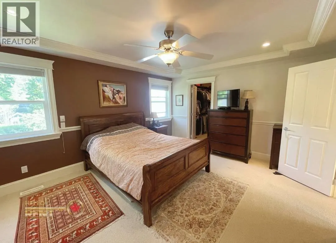 3440 WELLINGTON CRESCENT