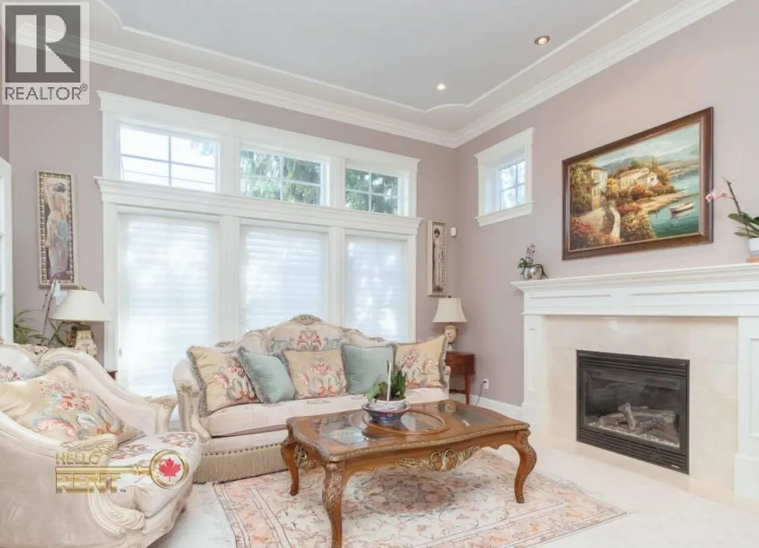 3440 WELLINGTON CRESCENT