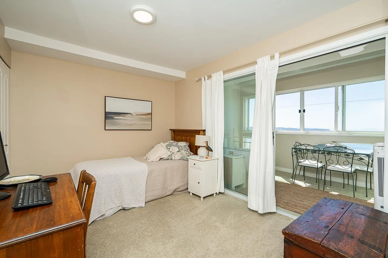 303 15165 MARINE DRIVE