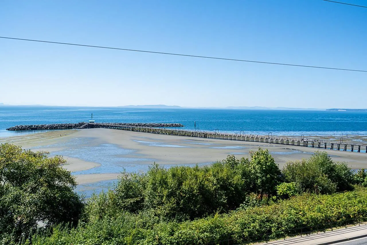 303 15165 MARINE DRIVE