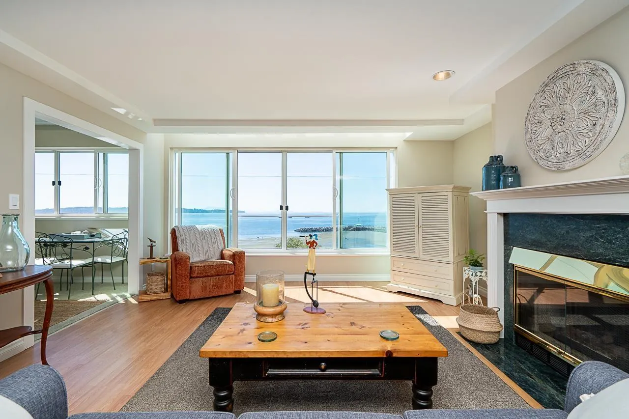 303 15165 MARINE DRIVE