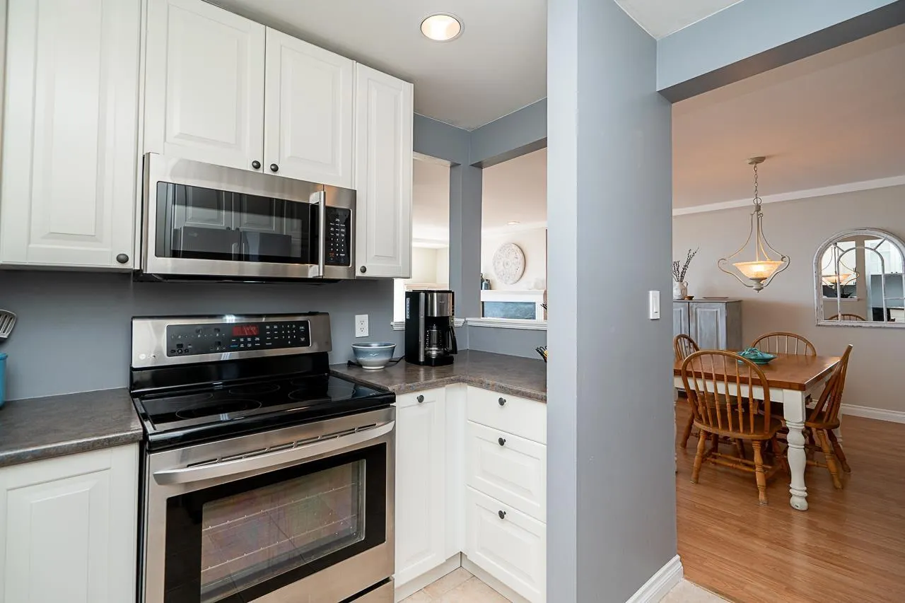 303 15165 MARINE DRIVE